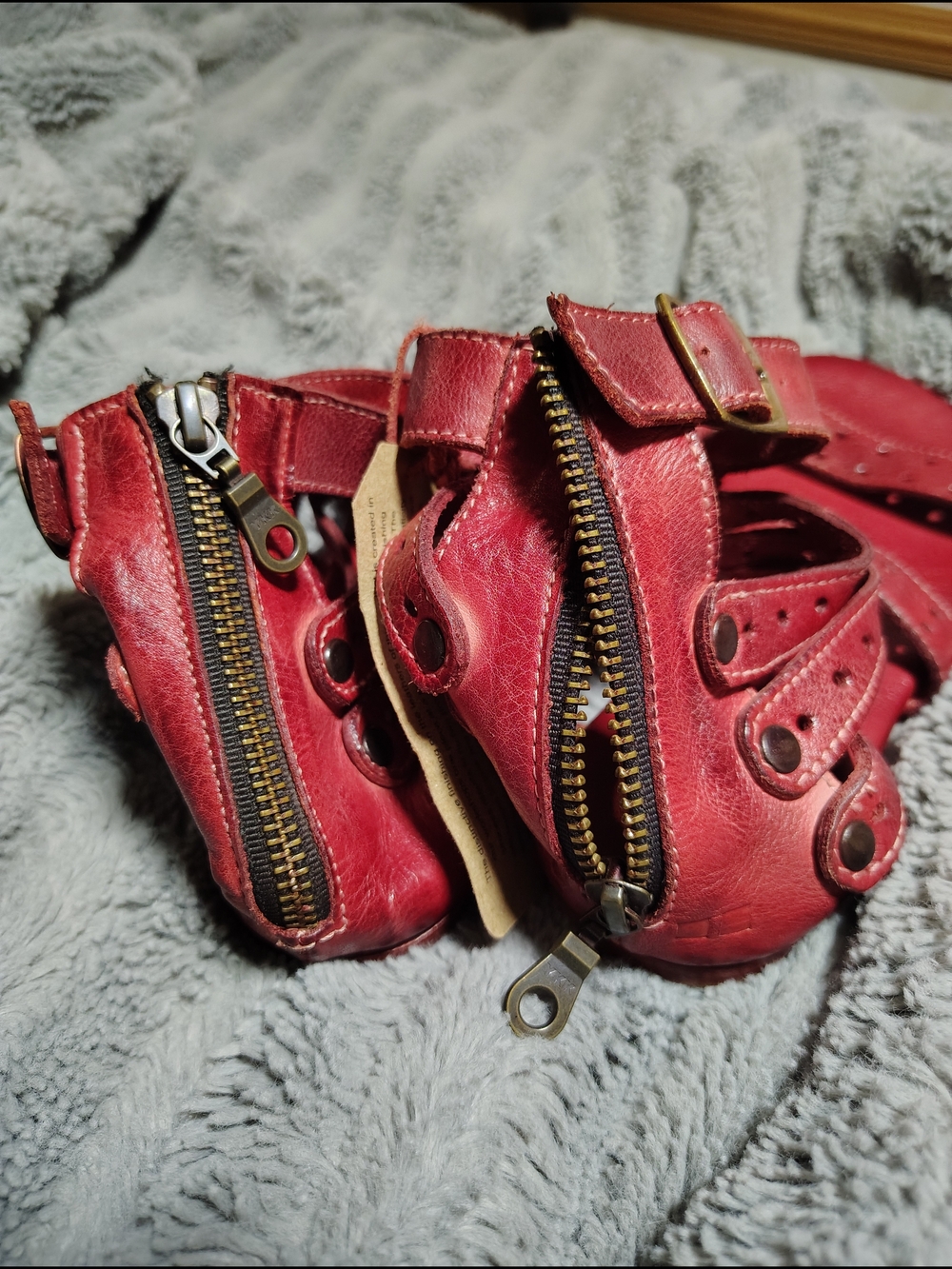 Bed Stu Red Leather Multi-Strap Sandals - Picture 4 of 5